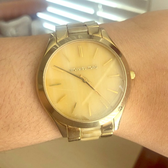 Michael Kors Accessories - MICHAEL KORS GOLD WATCH